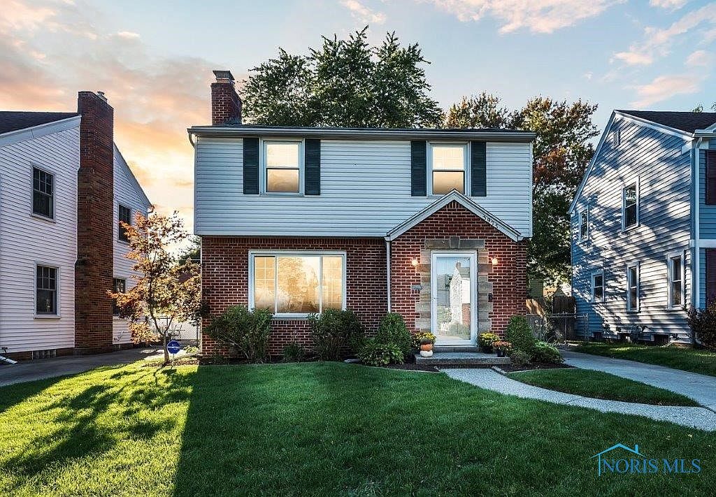 3927 Grantley Rd, Toledo, OH 43613 Zillow