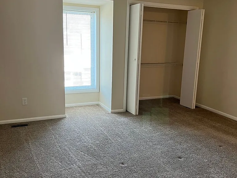 3229 Champions Dr — Photo 11