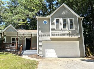5164 Scarbrough Ln, Stone Mountain, GA 30088
