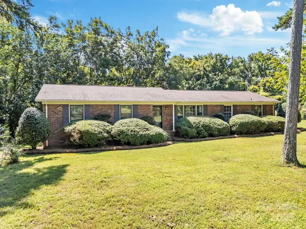 8450 Robinson Church Rd, Charlotte, NC 28215
