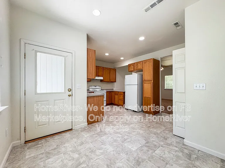 3000 Sippy Ln #A — Photo 5