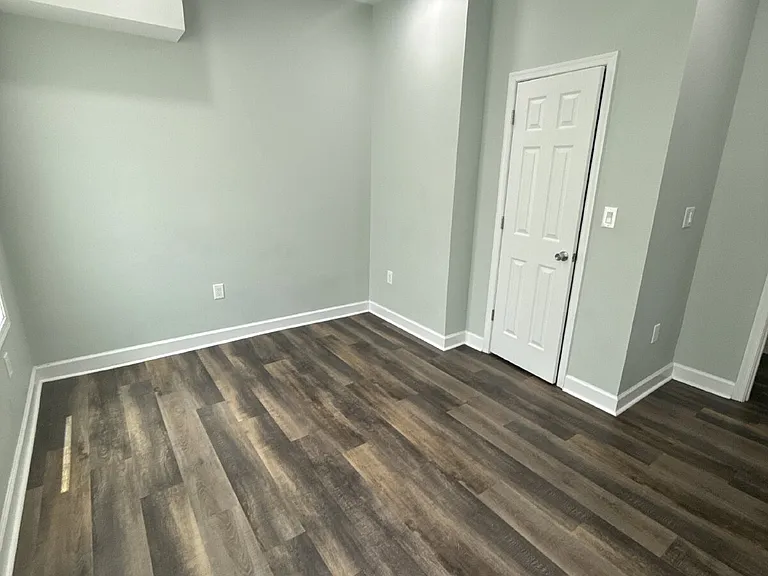2711 Detroit St #4 — Photo 36