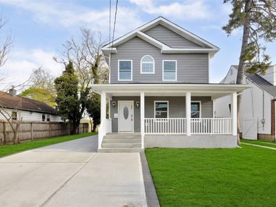688 Beck Street, Uniondale, NY, 11553