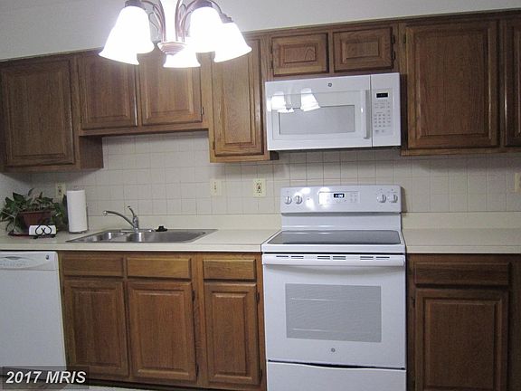 2nd image of 12370 Herrington Manor Dr