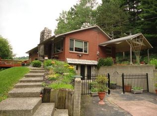 10395 Raiders Rd, Nashport, OH 43830