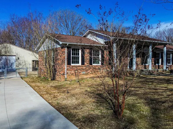 6025 Guyline Dr, Paducah, KY 42001