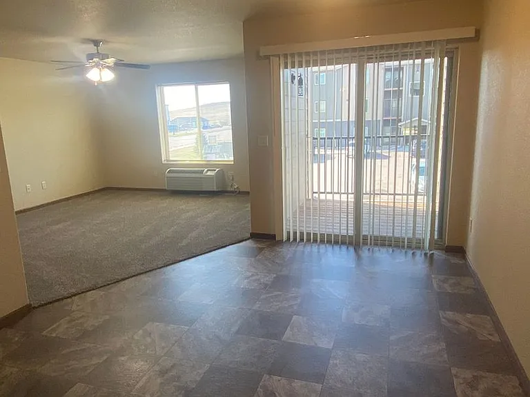4226 Kateland St — Photo 18