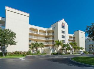8891 Lake Dr APT 301, Cape Canaveral, FL 32920