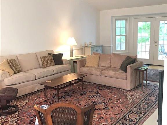 2nd image of 3012 E Tiverton