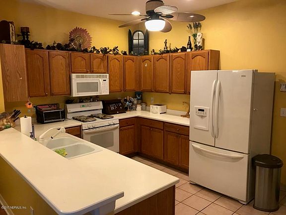 3rd image of 3636 Simonton Ct