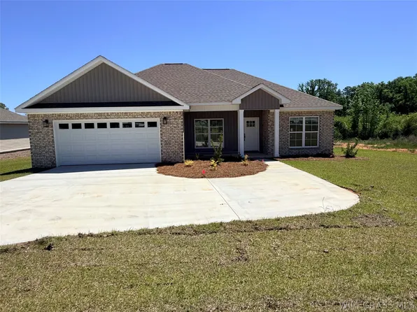 534 N John St, New Brockton, AL 36351