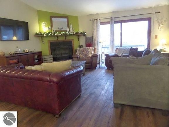 4th image of 11655 Topview Dr