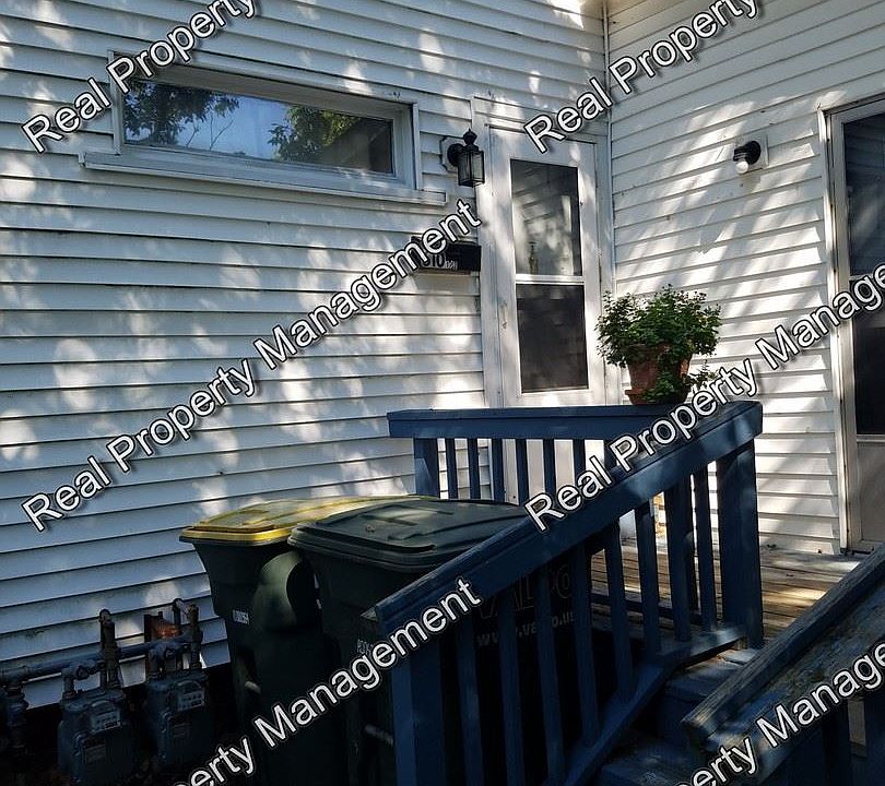 1st image of 610 1/2 Valparaiso St