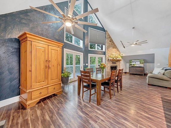 2nd image of 272 Basham Ln