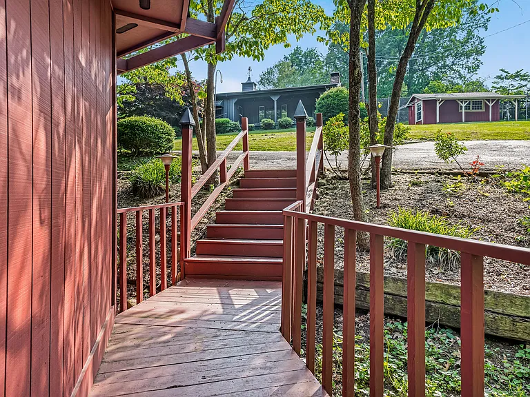 Poplar Hill Ln — Photo 22