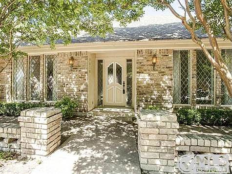 1st image of 9018 Coral Cove Dr
