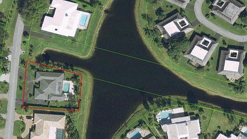 2nd image of 4726 S Lake Dr