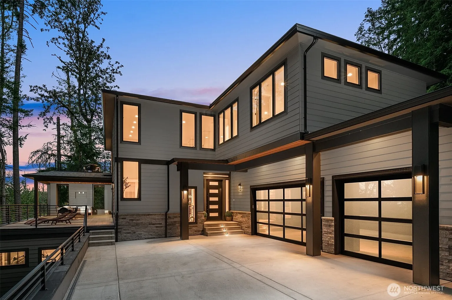 17750 SE 63rd Place photo 1