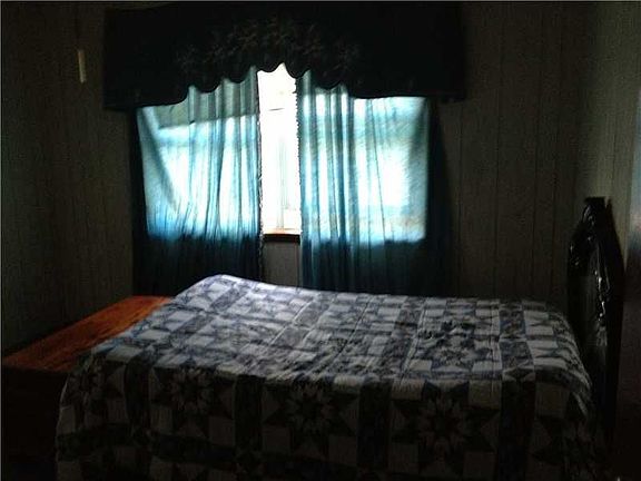 4th image of 532 Meyers Blvd