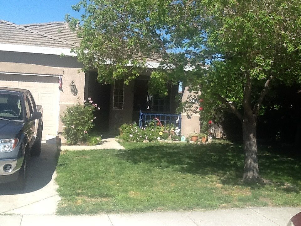 2nd image of 4445 River Brook Ct