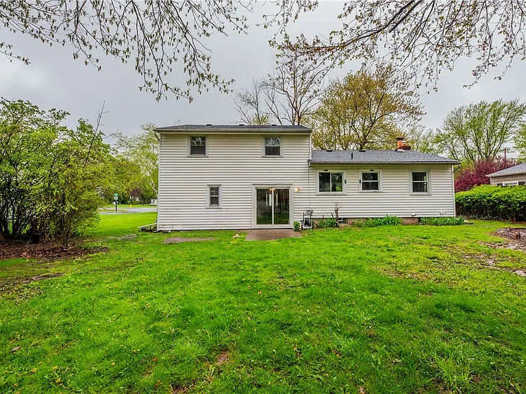 132 Kirk Rd — Photo 24
