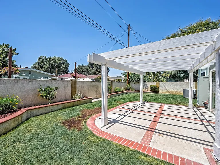4913 Premiere Ave — Photo 47
