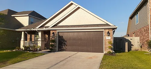 5022 Brewcastle Ln Photo 1