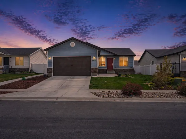 2428 E Jim Bridger Dr, Eagle Mountain, UT 84005