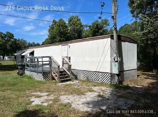 229 Grove Ridge Dr, Winter Haven, FL 33880