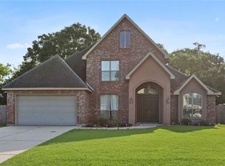 106 Riverwood Dr, Saint Rose, LA 70087