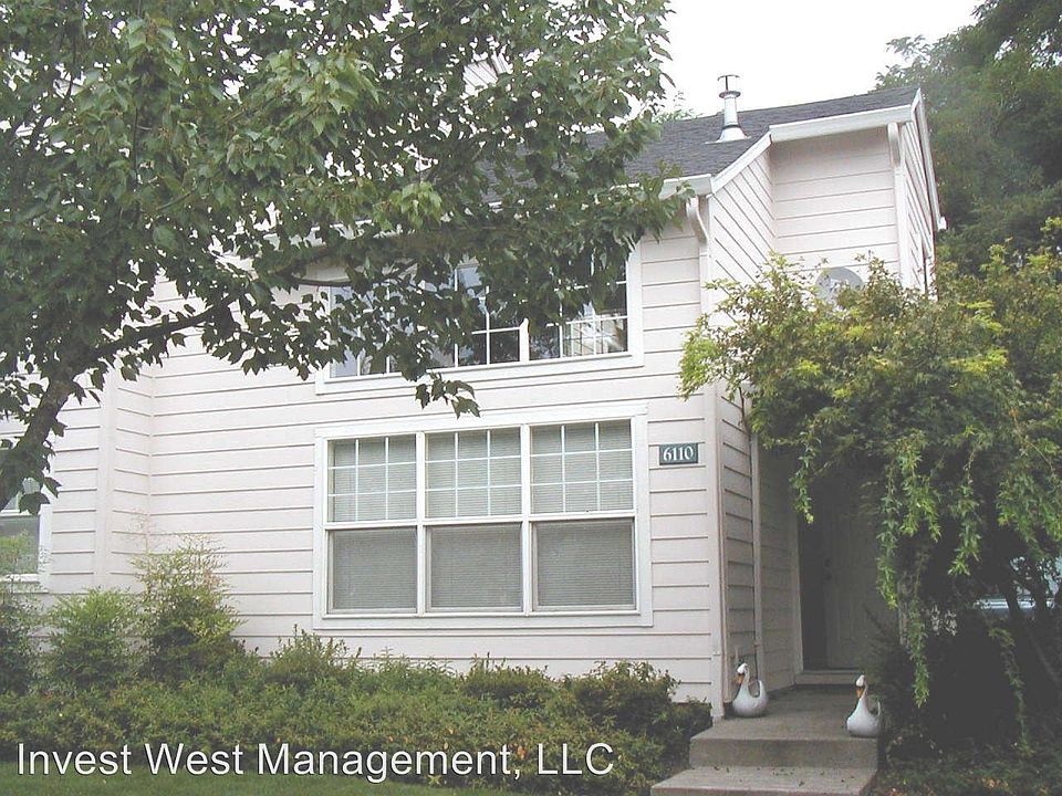 1st image of 6111 NE 35th Cir