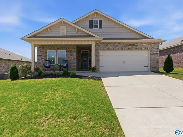 108 Settlement Dr, Huntsville, AL 35810