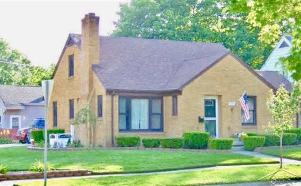 1st image of 3403 Binscarth Ave