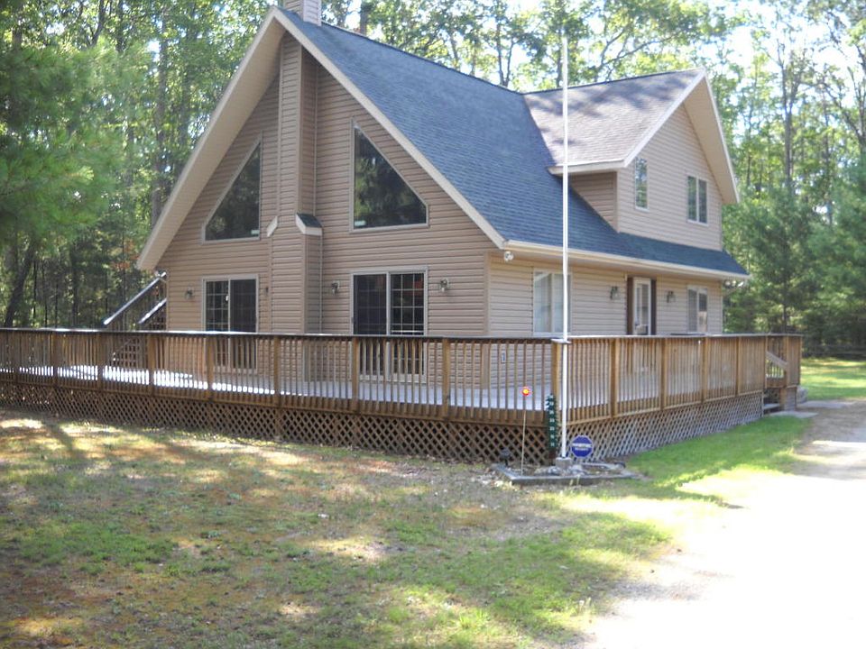 1st image of 3425 Woodcrest Dr