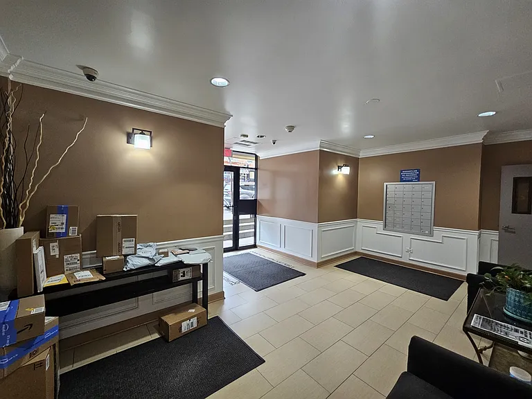 2250 N Lincoln Ave #201 — Photo 10