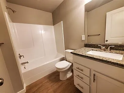 1129 Willow St SE #A — Photo 11