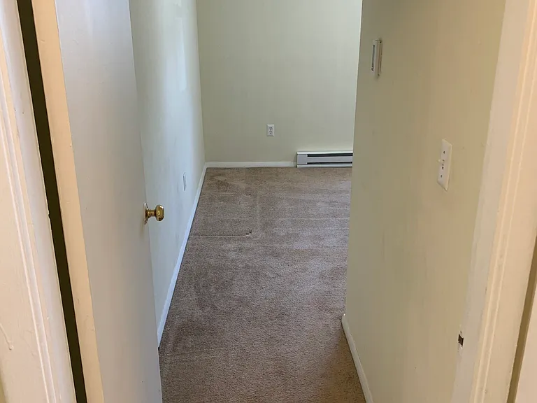 70 Lorchris St #9 — Photo 8
