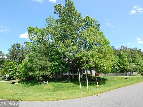 2nd image of 42544 Woodbury Pl