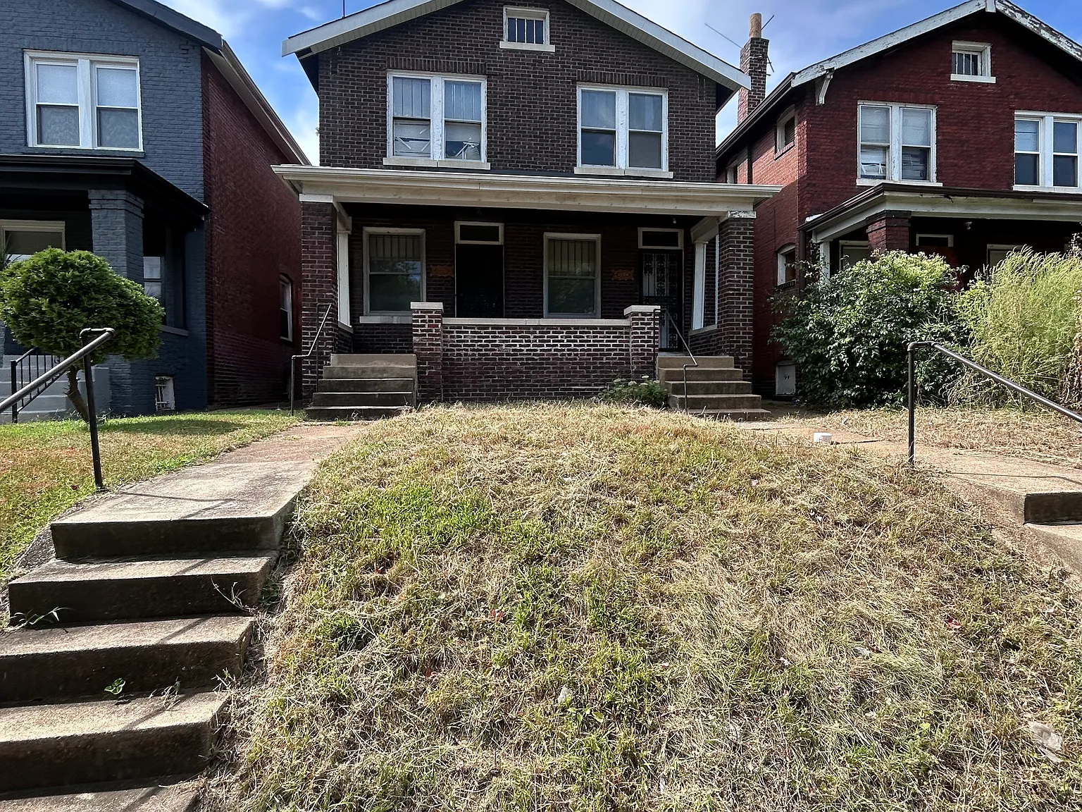 2 bed, 2496 sqft, $975 — Photo 4