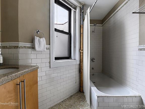 5th image of 527 8th St APT 4C