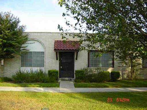 1st image of 10831 CROWN VIEW DR #0