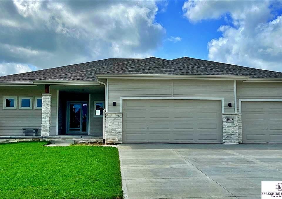 2nd image of 9925 S 103rd Cir