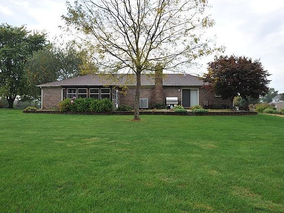 2nd image of 1049 S County Road 525 E