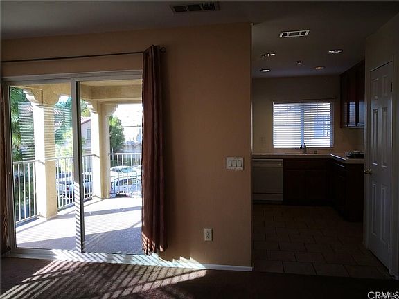 4th image of 25850 Iris Ave Unit A
