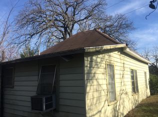 613 Royal St, Cleburne, TX 76031