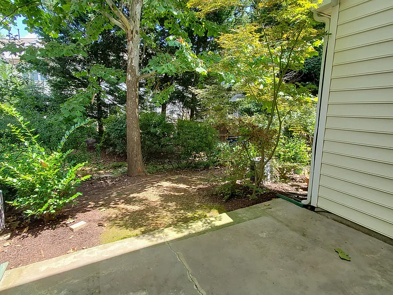 8206 City Loft Ct — Photo 23