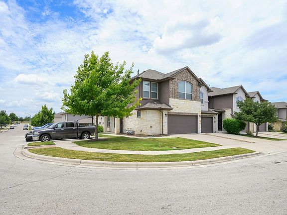 2nd image of 400 Epiphany Ln