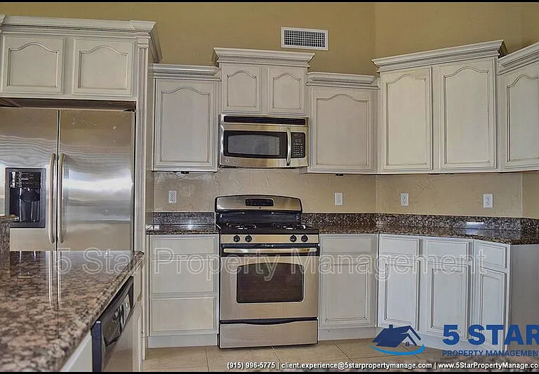 14016 Rainbow Point Dr — Photo 25