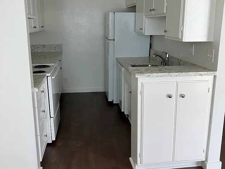 3329 Keystone Ave #6 — Photo 10