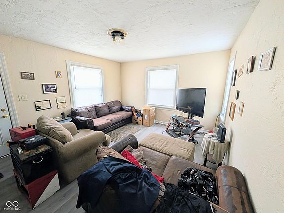 3rd image of 309 W 29th St